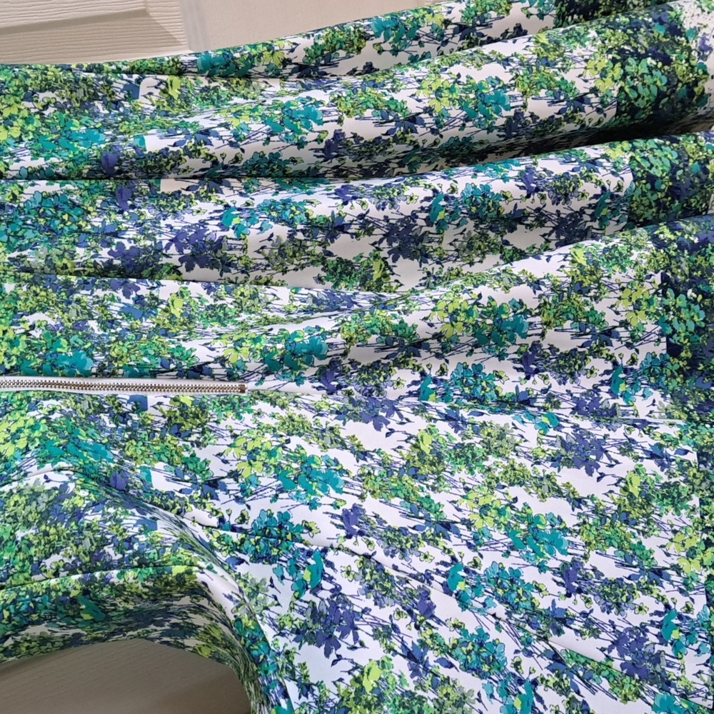 Julian Taylor New York Green Blue Floral Fit & Flare Sleeveless Flowy Midi Dress - Picture 7 of 12